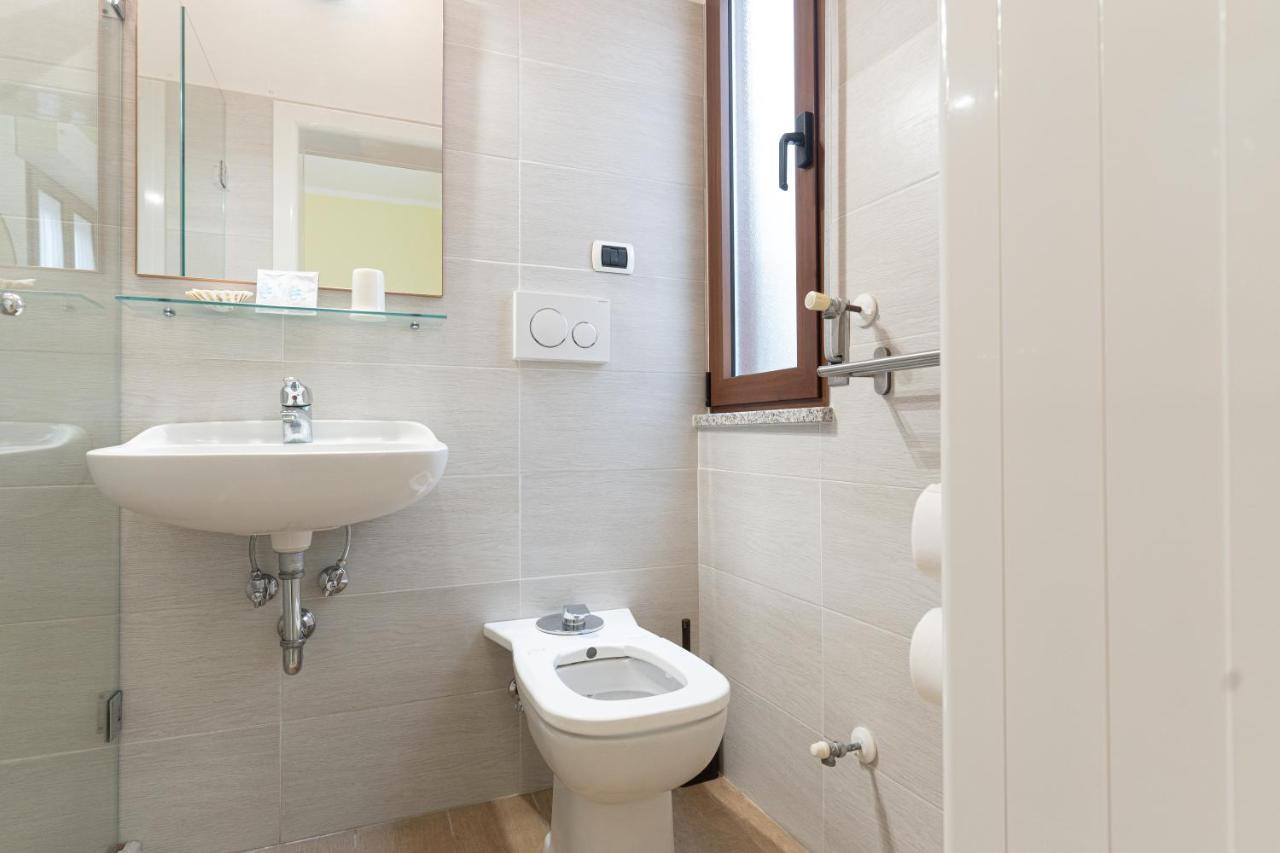 Hotel Greta B&B Rimini Eksteriør billede