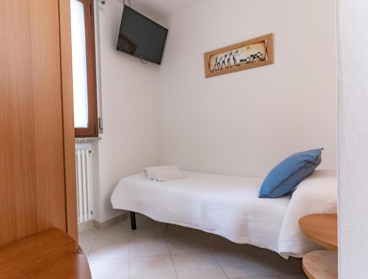 Hotel Greta B&B Rimini Eksteriør billede