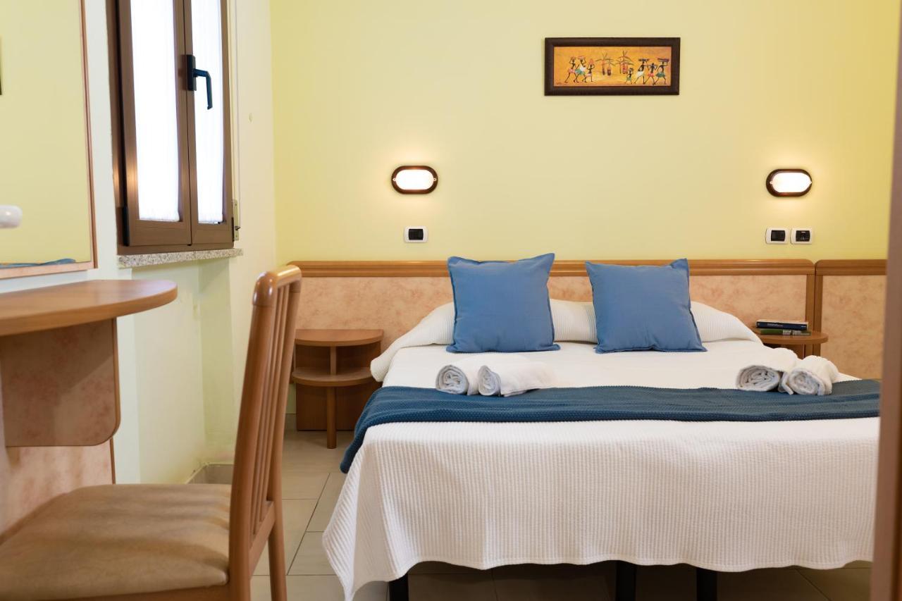 Hotel Greta B&B Rimini Eksteriør billede