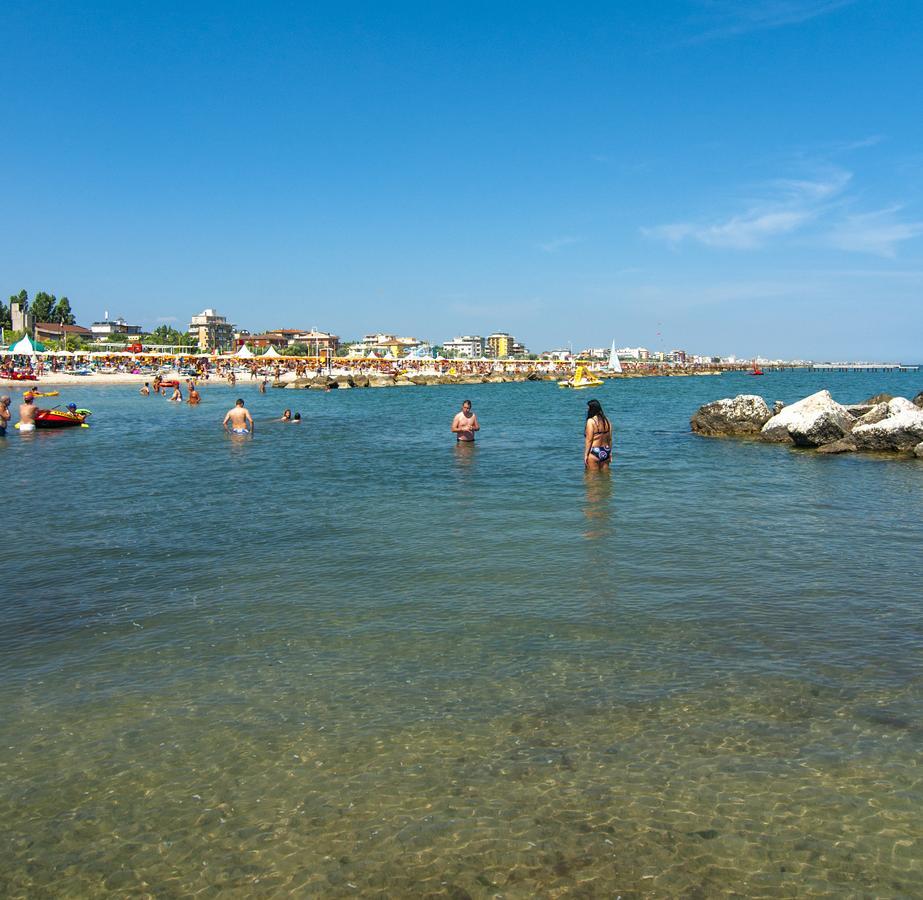 Hotel Greta B&B Rimini Eksteriør billede